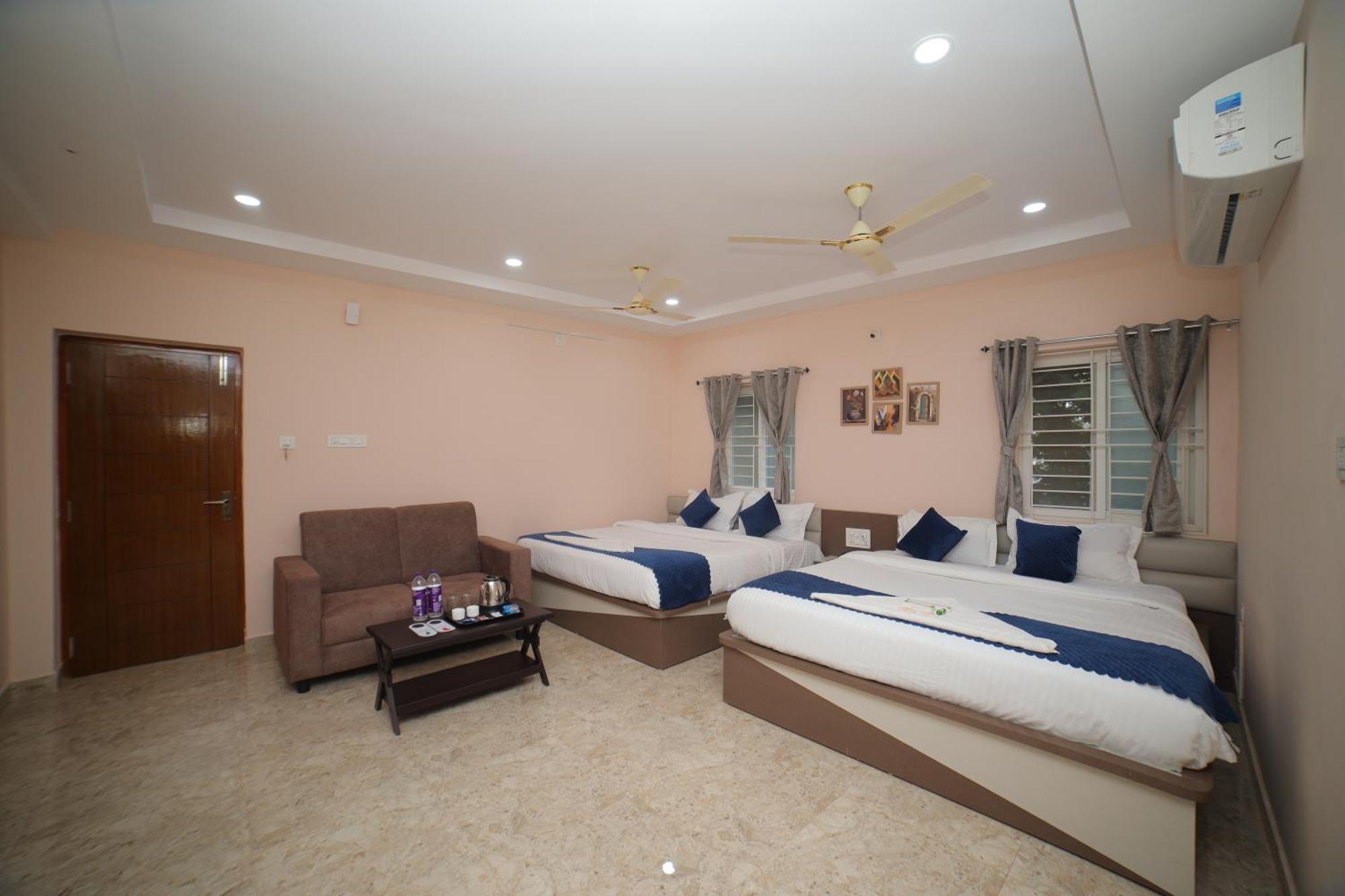 Sri Ganesh Grand Hotel Tirupati Exterior photo